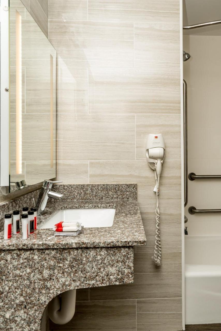 Letap Hotel Near Airtrain Jfk Airport New York City Exterior photo